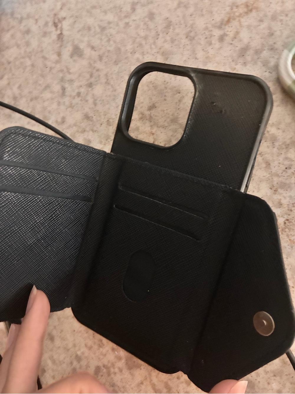 iPhone 13 Pro Max cases - Picture 5 of 9